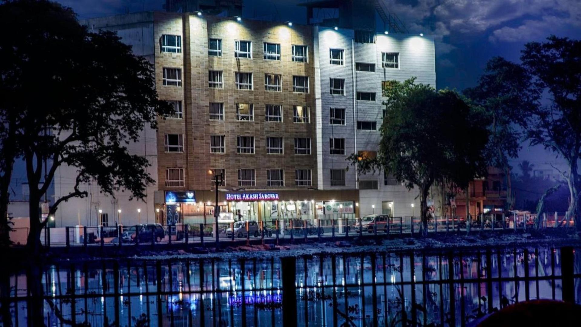 Hotel Akash Sarovar Пурулия Экстерьер фото