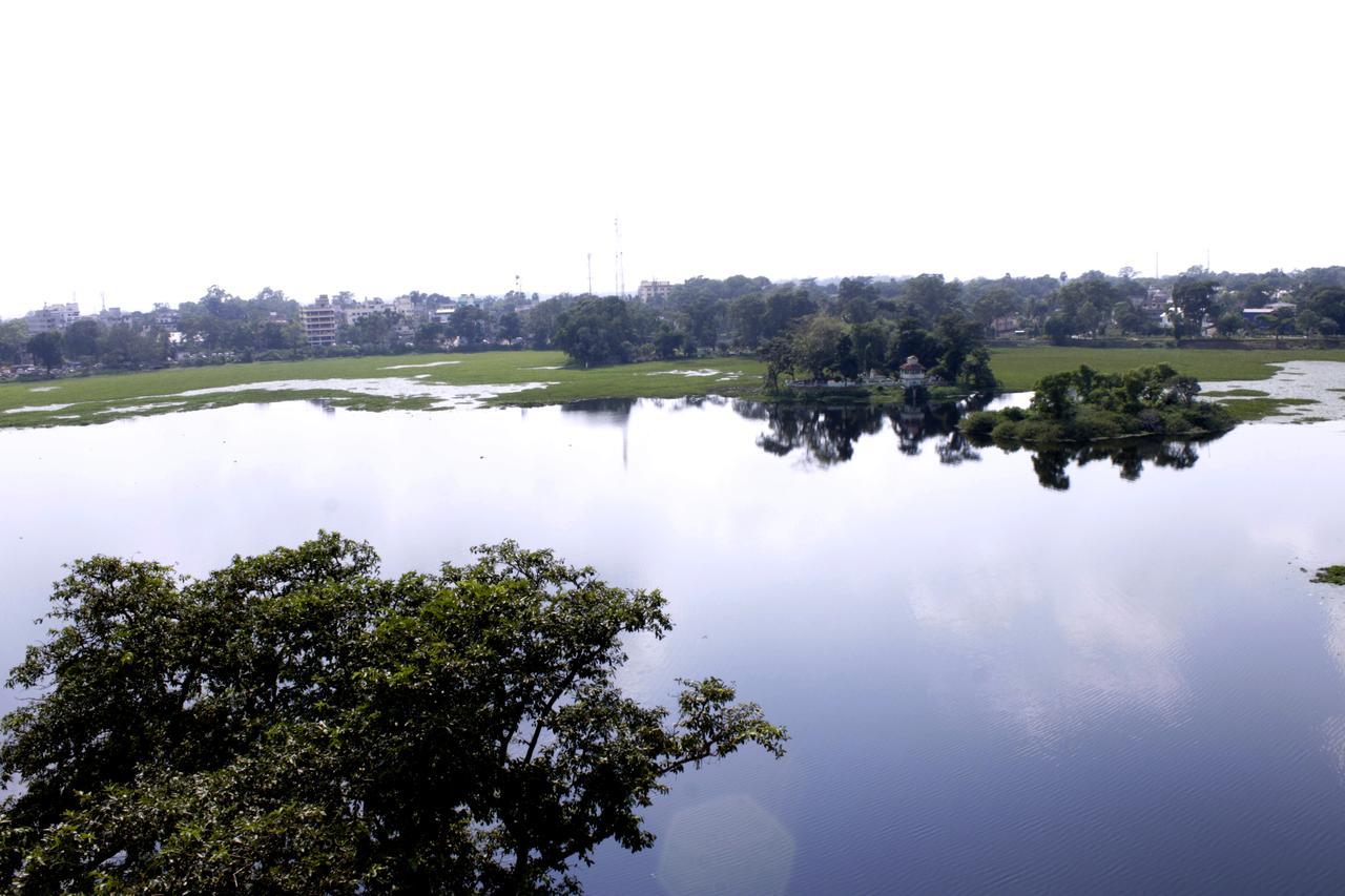 Hotel Akash Sarovar Пурулия Экстерьер фото