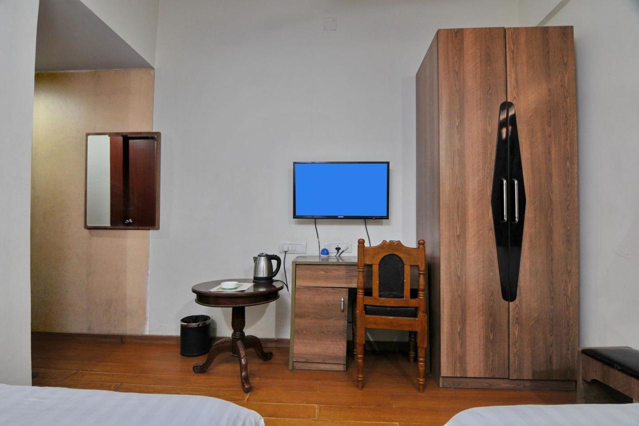 Hotel Akash Sarovar Пурулия Экстерьер фото